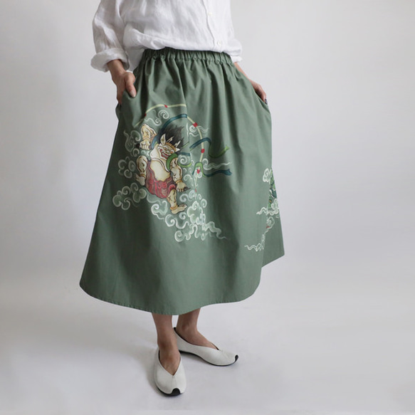 母の日ＳＡＬＥ　７４cm丈　手描き　和画衣　風神雷神　ギャザースカート　フレア　上質コットン　A78A 7枚目の画像