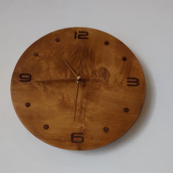 柏の木一枚板掛け時計 3枚目の画像