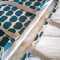 りんごドット　軽くて洗えるエコバッグ　レトロブルー　コットン　サブバッグ 9枚目の画像