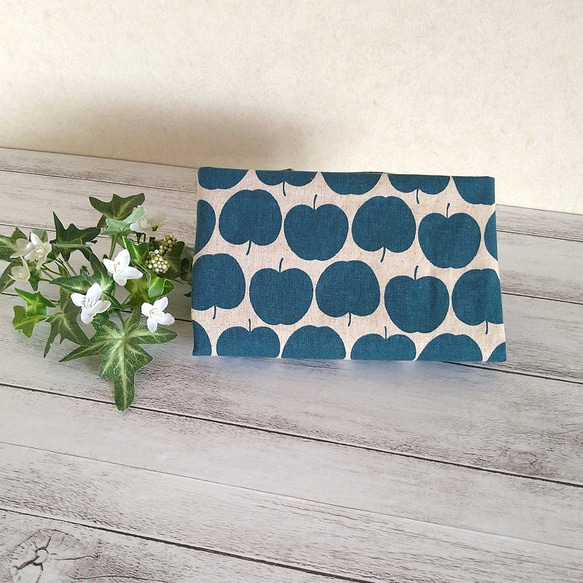 りんごドット　軽くて洗えるエコバッグ　レトロブルー　コットン　サブバッグ 2枚目の画像