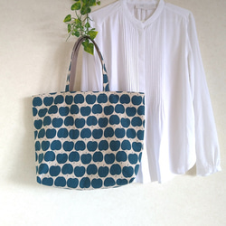 りんごドット　軽くて洗えるエコバッグ　レトロブルー　コットン　サブバッグ 7枚目の画像