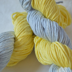 手染め糸　コットンアクリル　lemon　gray　nijiyarn 5枚目の画像