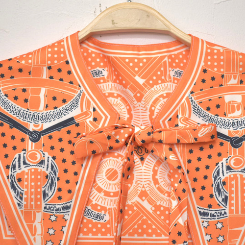 送料無料）バンダナ柄スカーフ風つけ襟（オレンジ）【No.967】 その他