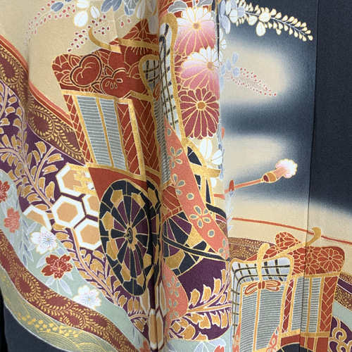 留袖リメイクワンピース❣️着やすい前開き　刺繍が美しい尾長鶏　4L 着丈119 着丈140cm 煌めくラメ刺繍 スクエアネック マキシ丈 ワンピース