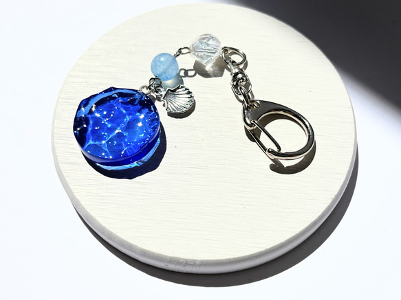 深いブルー×シーブルージェイドの御守り海ストラップ‪☆ / お守り / 天然石 / 海 / 波 3枚目の画像