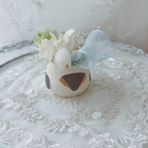 選べるシマエナガのナチュラルフラワーアレンジ プリザーブドフラワー