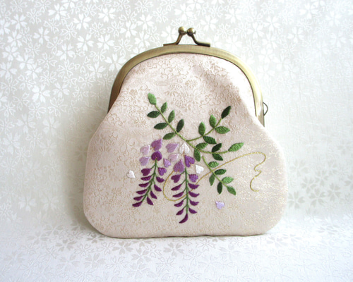 ハンドメイド 刺繍花柄ポシェット （ハンドメイド がま口ポーチ