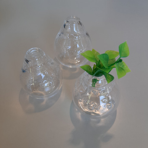 倉敷ガラス　花瓶　気泡　手吹ガラス　一輪挿し 倉敷ガラス 花瓶 気泡 手吹ガラス 一輪挿し ガラス 気泡