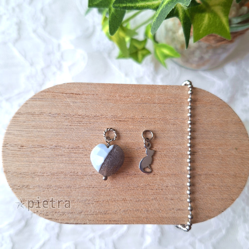 No.60天然石ブルーオパールチャーム&天然淡水パールチャーム