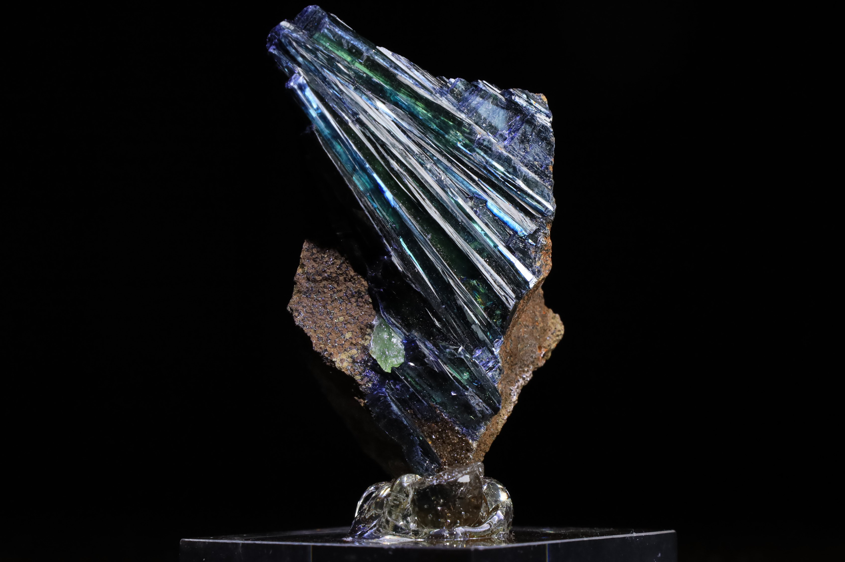 229 コソボ産 ビビアナイト ヴィヴィアナイト 結晶 標本 ビビアナイト【Vivianite】ボリビア産 | PEANUTS MINERALS