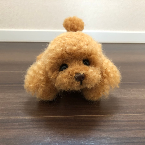 おとママ羊毛フェルト レッドトイプードル 伏せのポーズ 茶色のお鼻