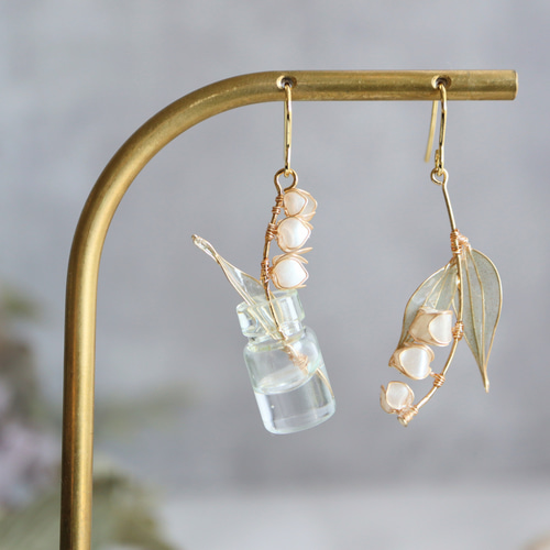 一輪挿し✾すずらんのピアス/イヤリング ピアス（その他） いちりん 