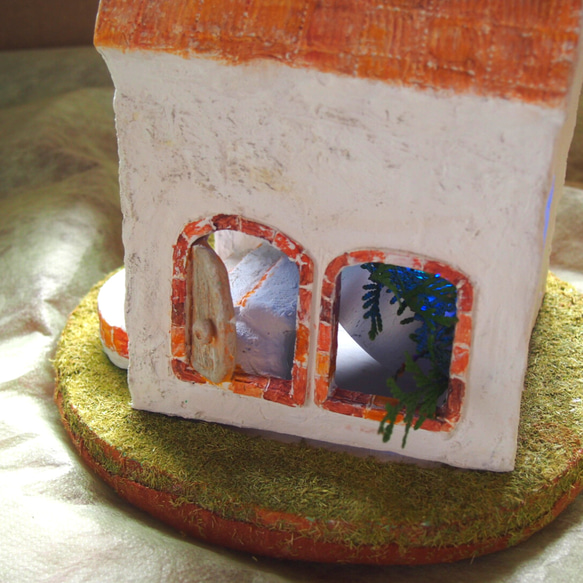粘土・陶土（土類）ランプ通販の窯元やす波窯のランプシェード『エンジェルの住む教会』（Lh001石塑粘土のクラフト作品です 13枚目の画像