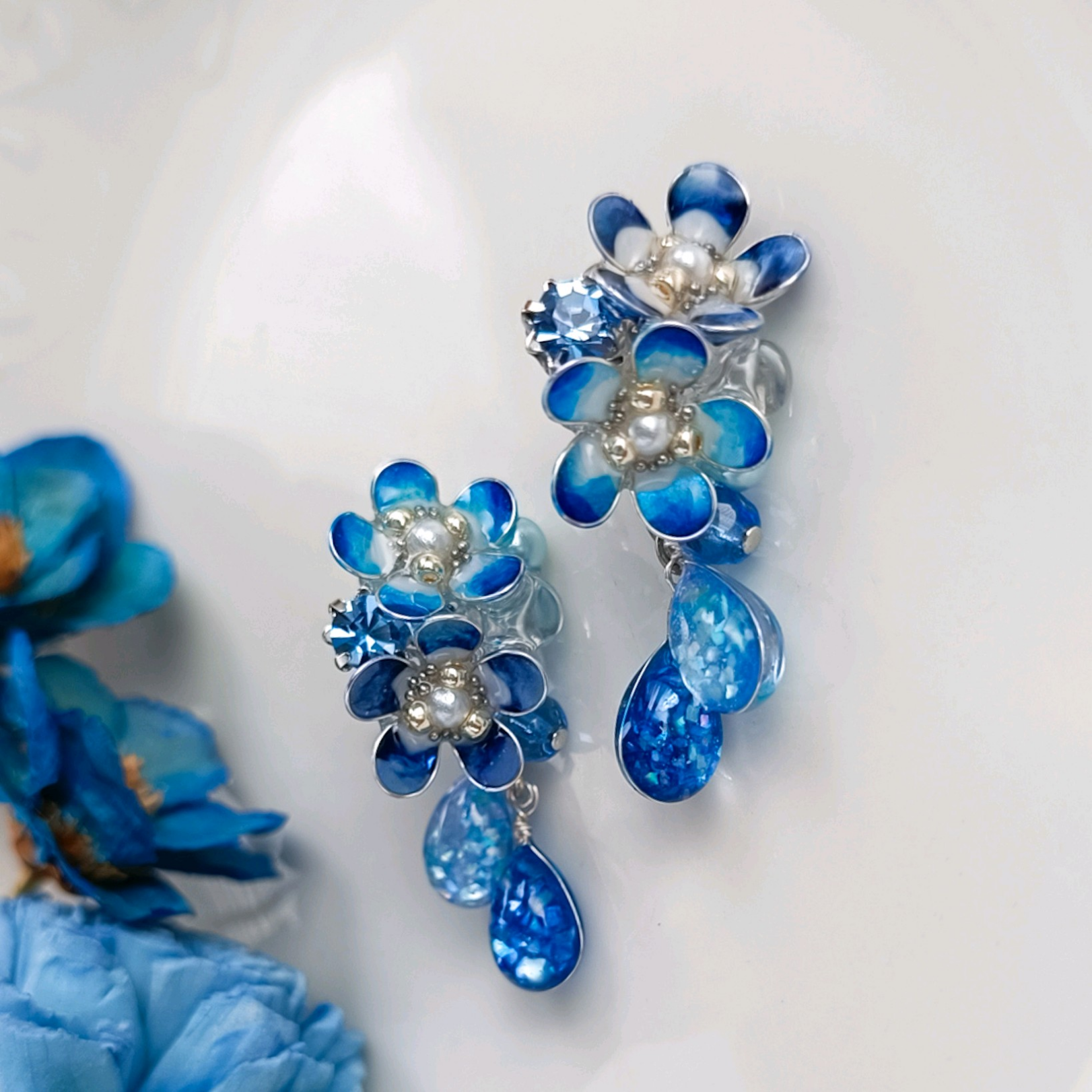 再19　フリンジ　ピアス　イヤリング　白　パープル　紫　青　ブルー　ネイティブ