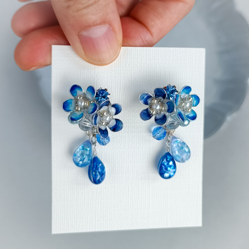 silver ロイヤルブルー Nemophila 青空の花 ＊ ネモフィラ ＊ 雫