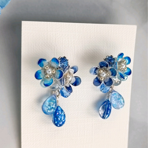 silver ロイヤルブルー Nemophila 青空の花 ＊ ネモフィラ ＊ 雫