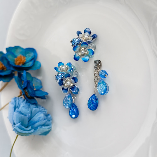 silver ロイヤルブルー Nemophila 青空の花 ＊ ネモフィラ ＊ 雫