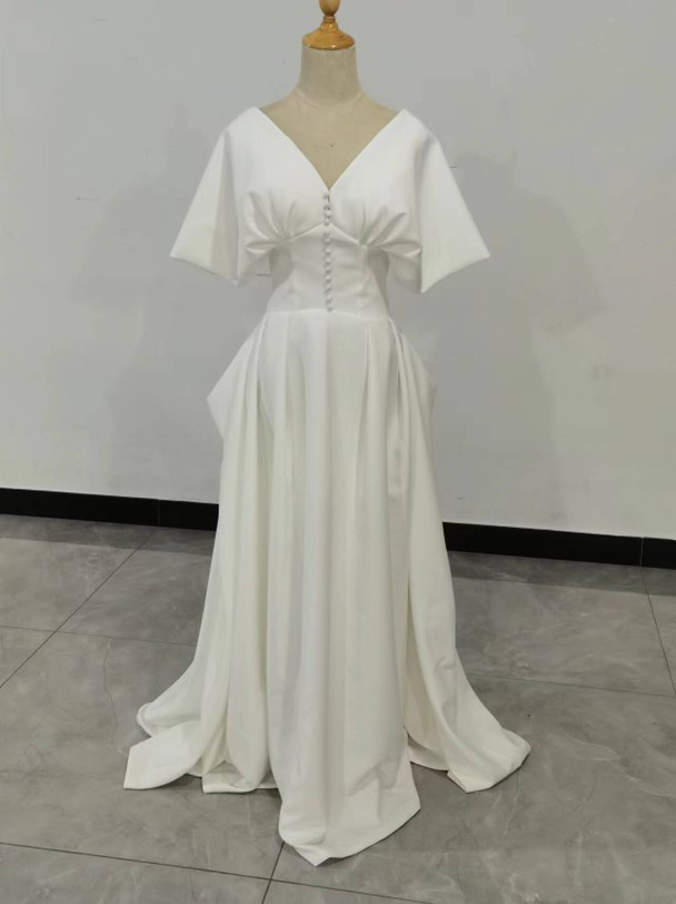 送料無料！  フランス風 パーティードレス ホワイト トレーン 短袖 Vネックドレス 二次会