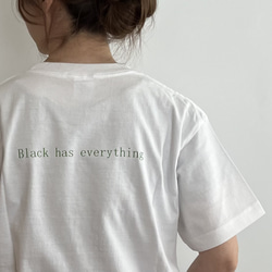 シンプル バックプリント Black has everyshing Tシャツ　 1枚目の画像