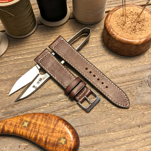 Haasカーフスキン フレンチレザーチョコレート｜ボックスステッチ 時計