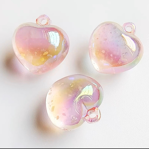 4個】オーロラ ぷっくり ハート チャーム パーツ ハンドメイド ビーズ