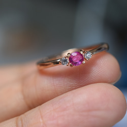 RG23-205 宝石質 天然 ピンク サファイア リング 指輪 シンプル フリーサイズ 18KGP 金属アレルギー対応 2枚目の画像