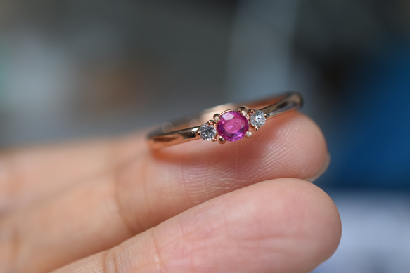 RG23-205 宝石質 天然 ピンク サファイア リング 指輪 シンプル フリーサイズ 18KGP 金属アレルギー対応 2枚目の画像