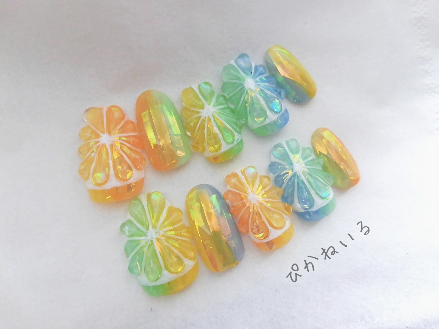 親指ペディチップ　ぷっくりフルーツ　夏　うるうる オーダーフットネイルチップでお洒落に！ 親指ペディチップ