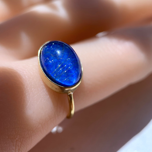 ラピスラズリとルチルクォーツのダブレットストーンリング ルチルクォーツ+ラピスラズリ ダブレットのリング | 天然石