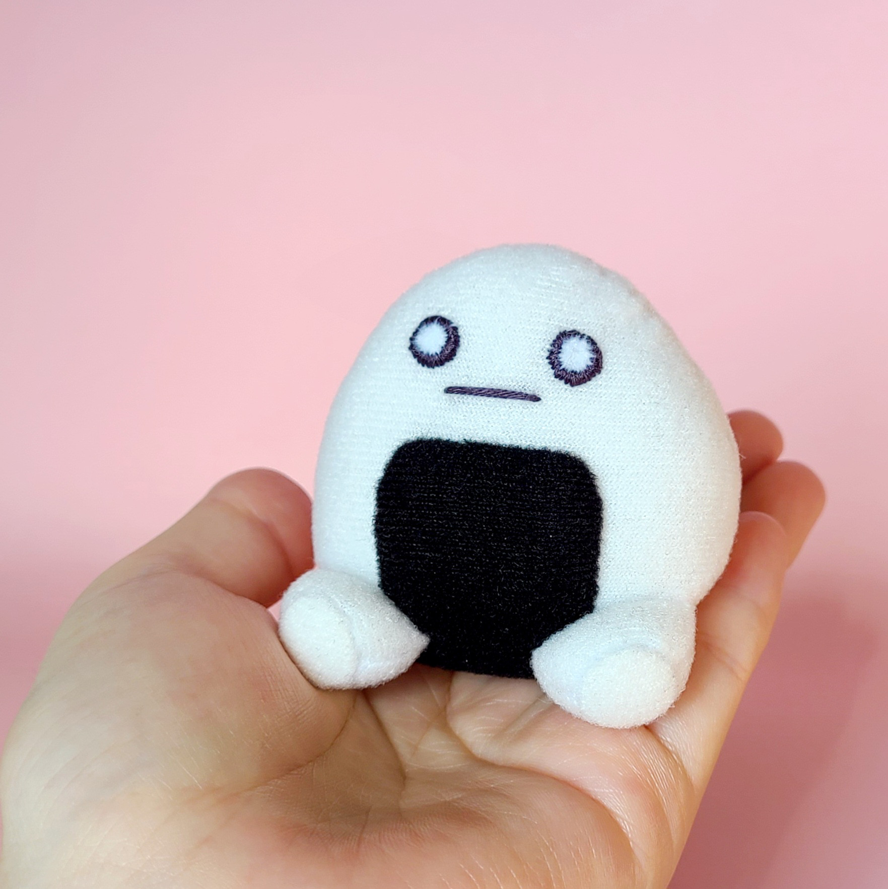 おにぎりのぬいぐるみ ぬいぐるみ くろまるファクトリー 通販