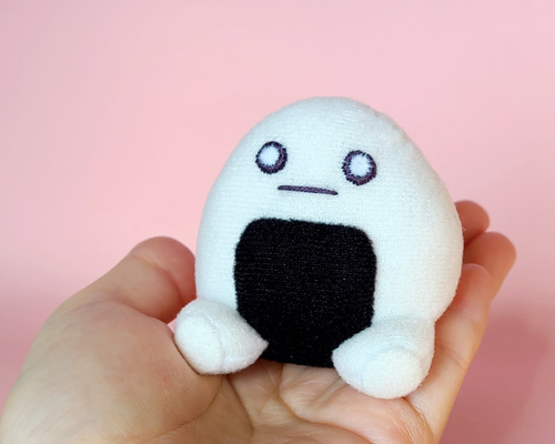 おにぎりのぬいぐるみ ぬいぐるみ くろまるファクトリー 通販