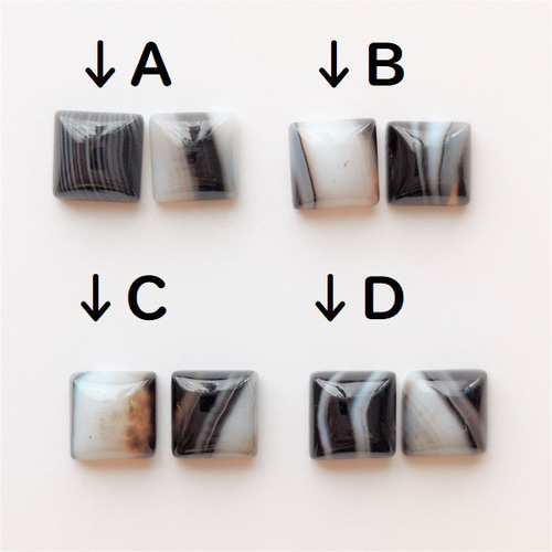再入荷】6mm ◼ストライプオニキス◼ スクエアカボションピアス 