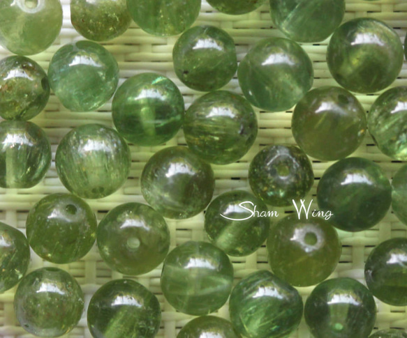 天然石✿高品質グリーンアパタイト ラウンド約4.9～5.8mm☆7粒 1枚目の画像