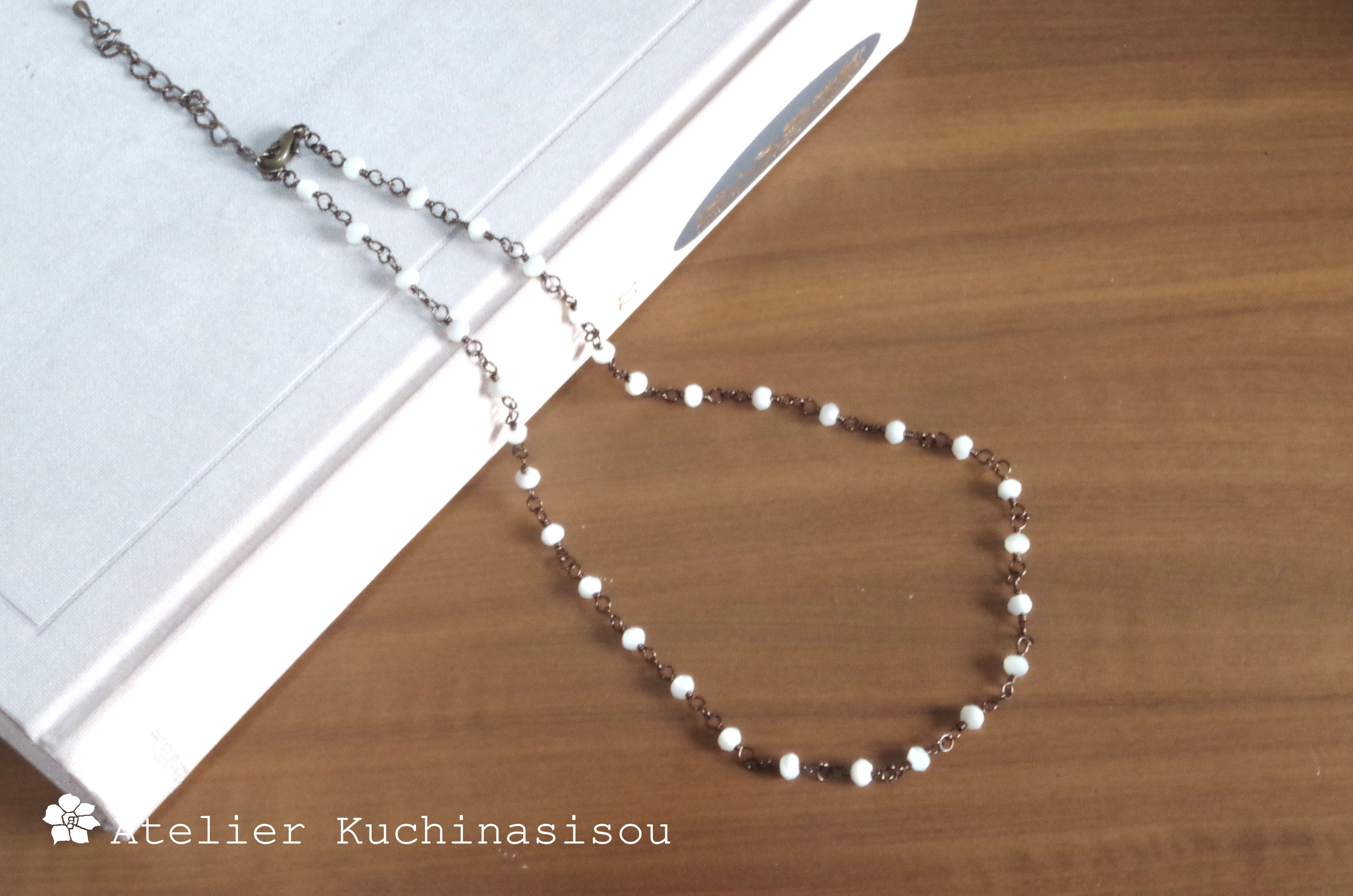 マザーオブパールのシンプルネックレス