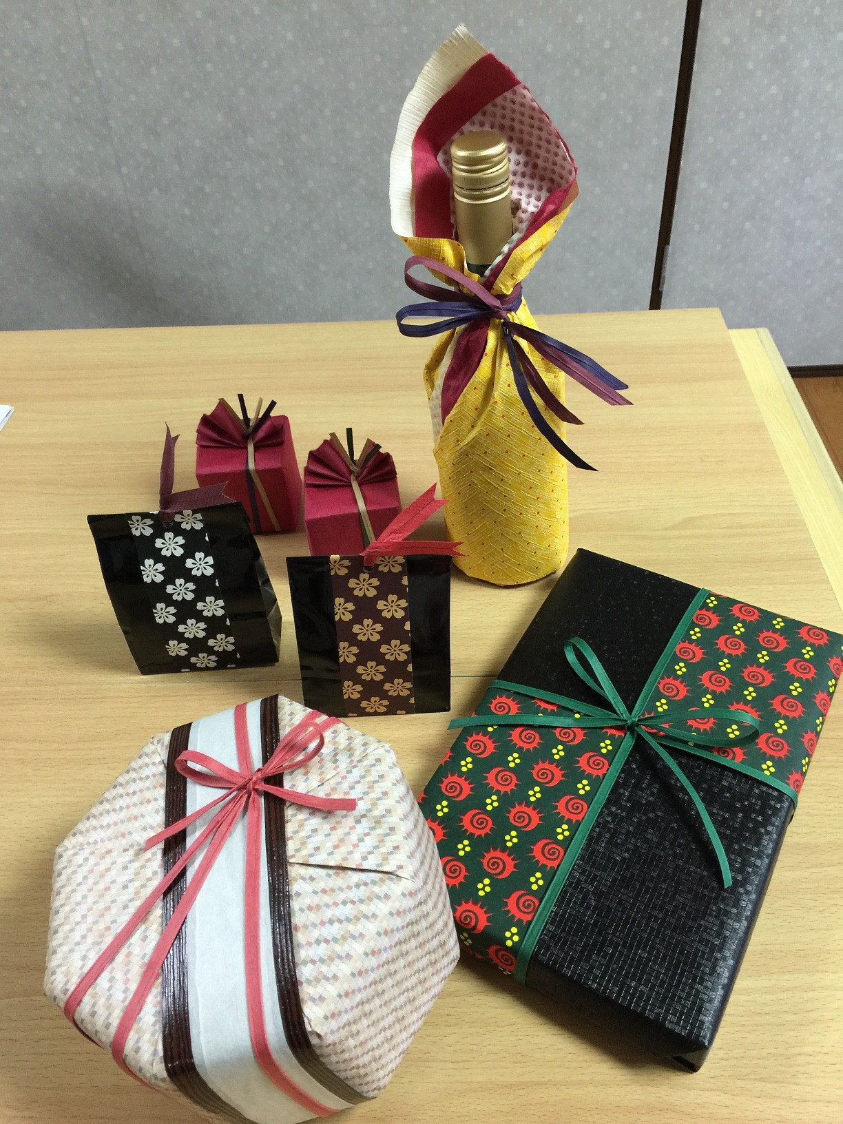 ラッピング色々 包装紙・ラッピングペーパー atelier*A 通販