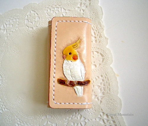 オカメインコ　白オカメ　ルチノー　オカメインコ　キーケース　レザー インコ　小鳥　インコグッズ