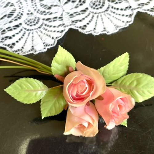 手染め布花 ②ミニバラ3輪 フォーマル・カジュアル・お呼ばれ・発表会  