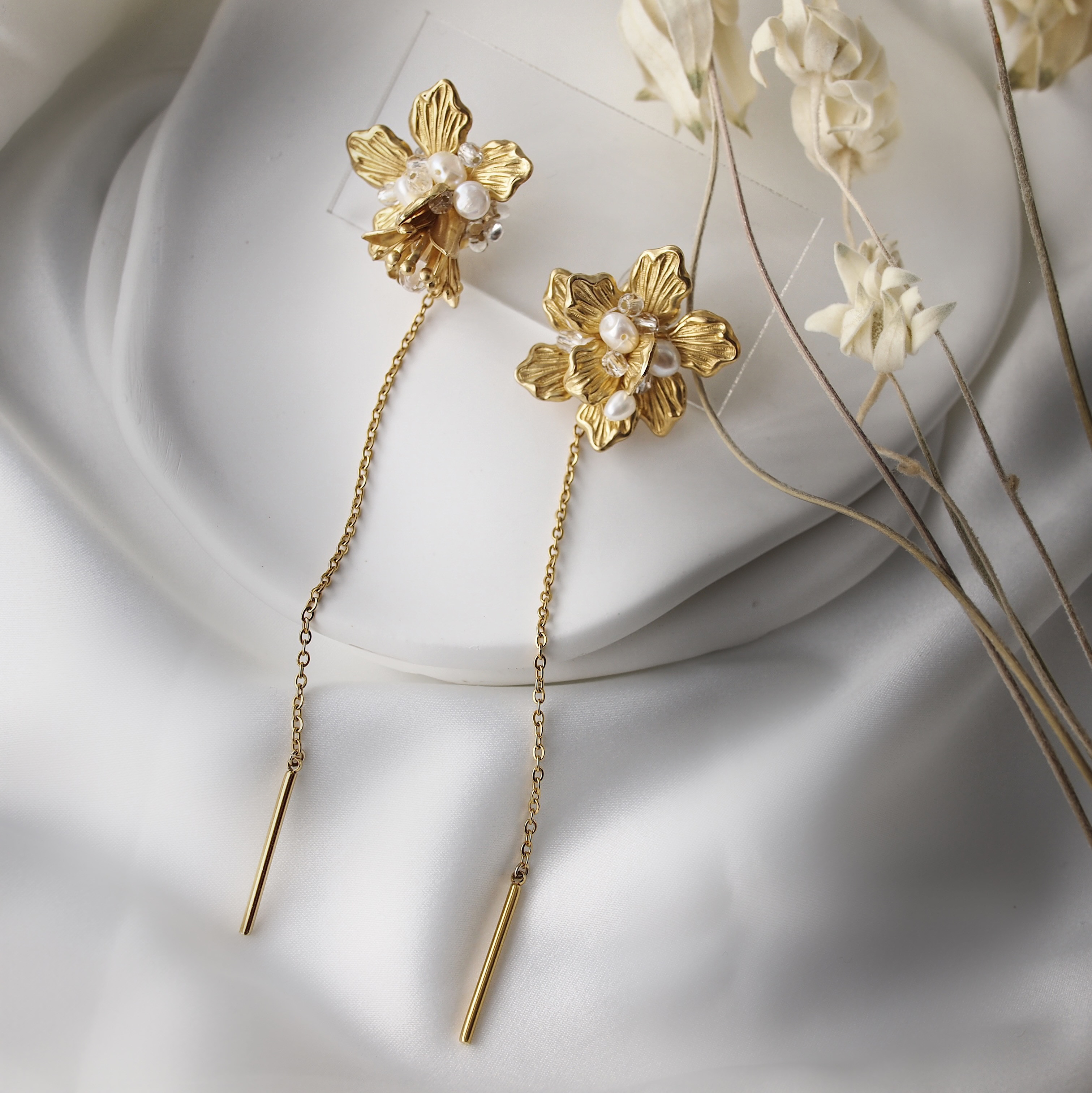 『météore』(メテオーレ) ピアス イヤリング 真鍮 パール ブライダル ウェディング セレモニー 結婚式