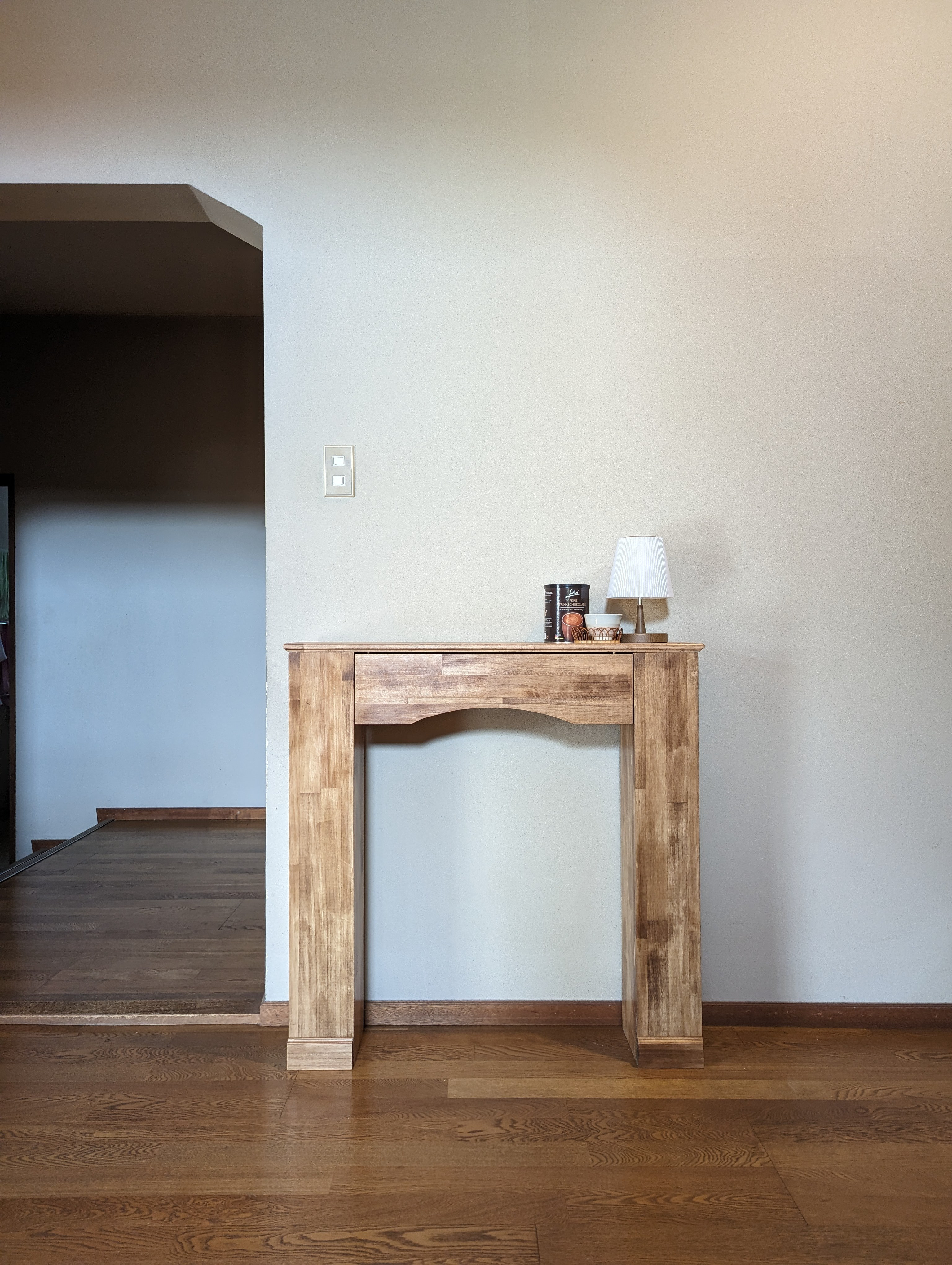 プレーンなマントルピース