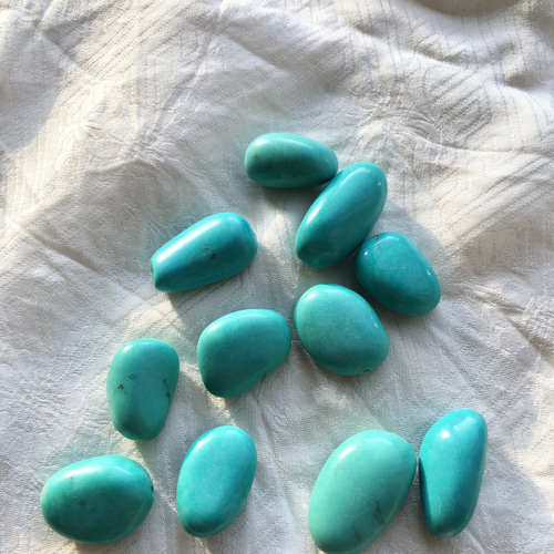 ターコイズ・ナゲットビーズ トルコ石 天然石 tp800 ターコイズ/トルコ