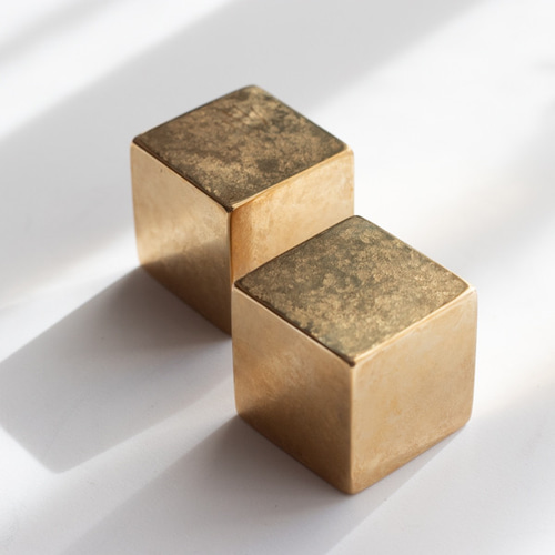 ペーパーウェイト 真鍮無垢 金属製 その他インテリア雑貨 yoki 通販