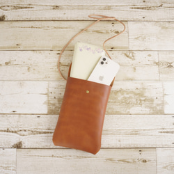 長財布とスマホが余裕で入るサコッシュ ショルダー斜め掛けタイプ 縦型 茶系  Phone Leather Pouch 4枚目の画像