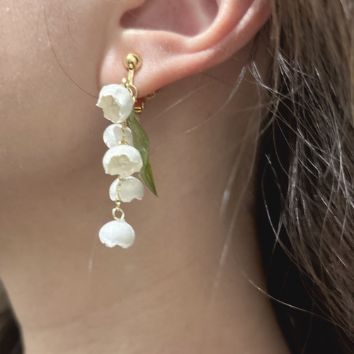 スズランの本物の花ピアス｜繊細で上品なフラワーアクセサリー 母の日