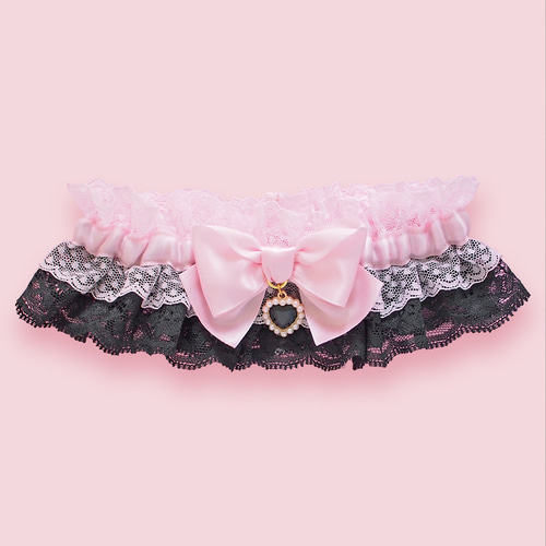 専用 フリルカービング チャーム ガーター リング ハートチャーム ダブルレース ブラック ピンク その他