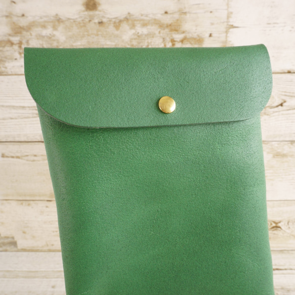 長財布とスマホが余裕で入るサコッシュ ショルダー斜め掛けタイプ 縦型 グリーン  Phone Leather Pouch 7枚目の画像