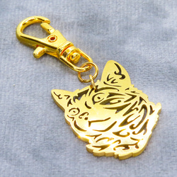 【再販×3】ゴールドカラー リアルな猫フェイスモチーフのキーホルダー ダイカット ステンレス 金具変更可 6枚目の画像