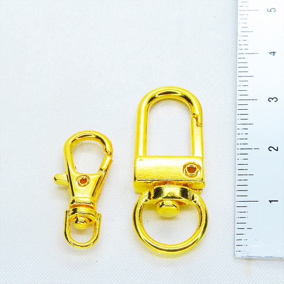 【再販×3】ゴールドカラー リアルな猫フェイスモチーフのキーホルダー ダイカット ステンレス 金具変更可 10枚目の画像