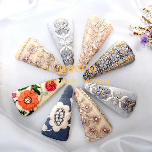再販】*パッチンピン* 7cm 三角ピン 中 インド刺繍リボン 再販】*パッチンピン* 7cm 三角ピン 中 インド刺繍リボン