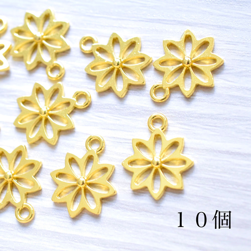和柄のお花チャーム 10個 ゴールド チャーム 素材屋彩杷 通販 15899384  