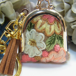 インド刺繡 ミニがま口財布 キーホルダー バックチャーム オレンジイエロー 4枚目の画像